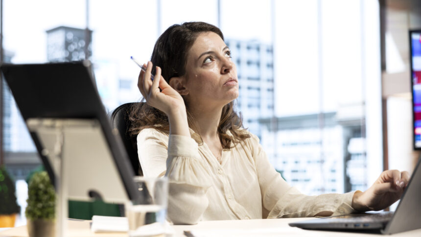 Fatigue informationnelle et burn-out : et si votre cerveau réclamait vraiment une pause ?