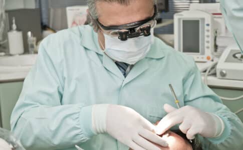 Pourquoi recourir aux services d’une plateforme spécialiste du traitement des dents ?