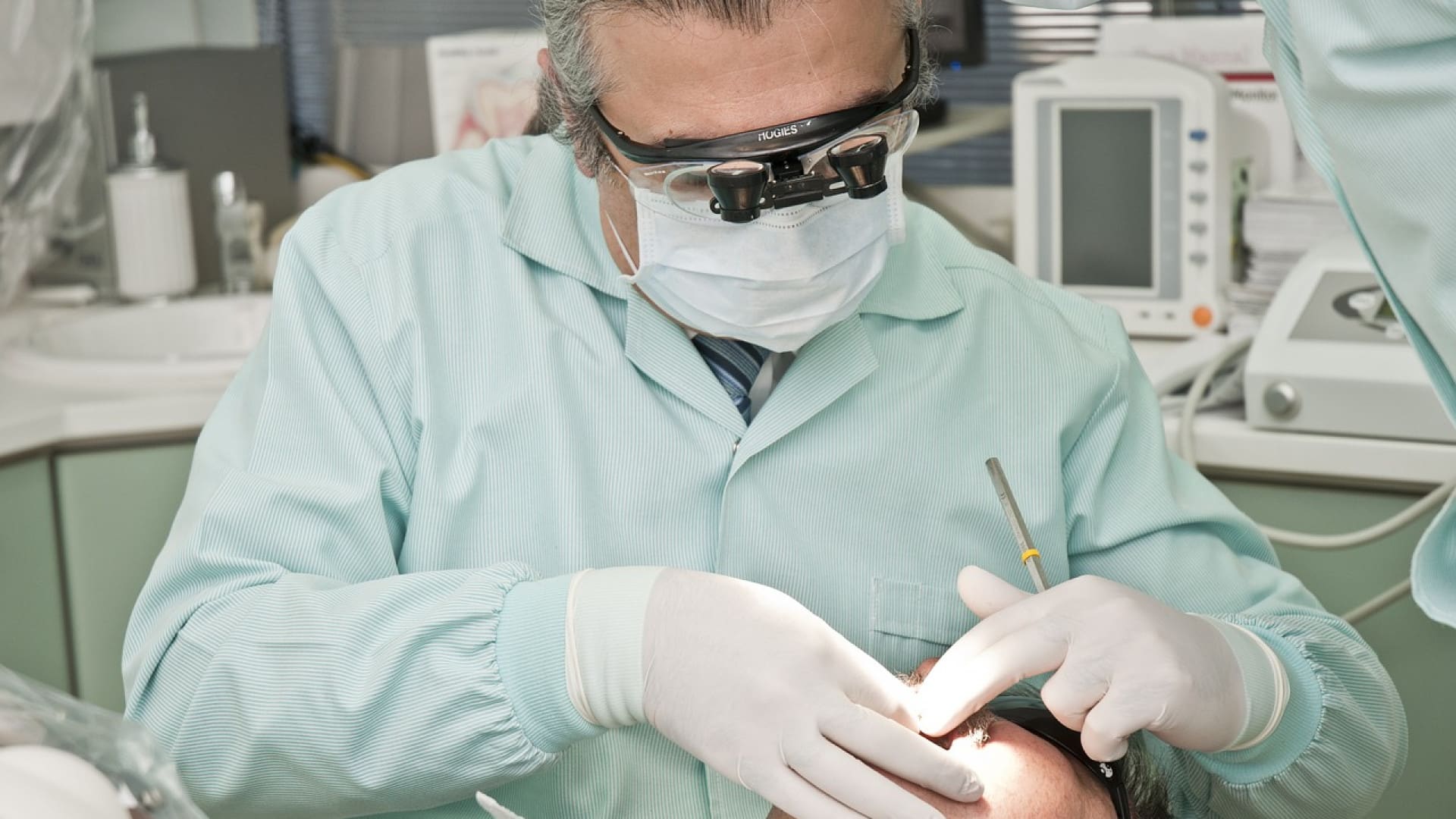 Quel traitement contre la parodontite faut-il envisager ?